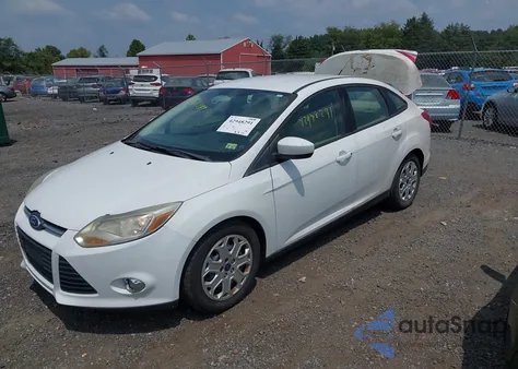 2012 Ford Focus Se z USA, uszkodzony, nr VIN 1FAHP3F29CL111826